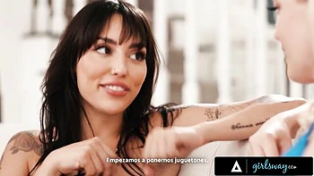 blonde,scissoring,pussy-eating,hot-blonde,brunette