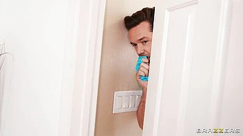 milf,bedroom,long-legs,missionary,oral