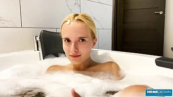 handjob,pov,babe,straight,amateur