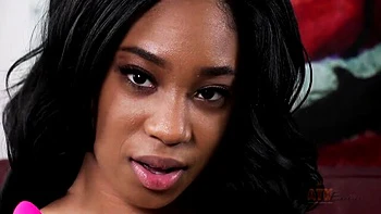 wet-pussy,solo-female-orgasm,pussy-lips,vibrator,solo-female