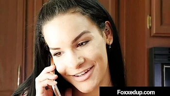 babe,natural-boobs,petite,young-18,brunette