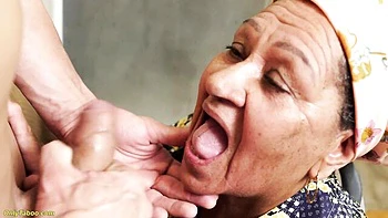 gaping-ass,extreme-anal,ass-fucking,72-years,amateur