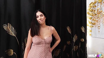 handjob,hd,blowjob,brunette,hardcore