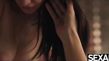 busty,shaved,lesbian,licking-nipples,fingering