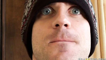 shaved,long-legs,big-tits,missionary,long-hair