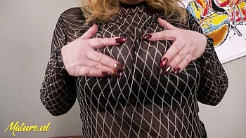 gilf,hd,pornhub,granny-masturbation,mature