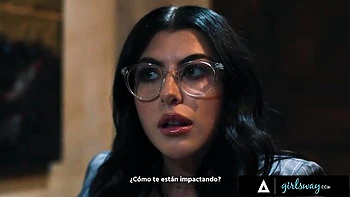 reality,small-tits,big-ass,kissing,exclusive