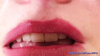 hd,babe,finger-in-mouth,fetish,lips-fetish