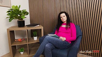 brunette,mature-hairy-pussy,mature-big-ass,pov,sex-therapist