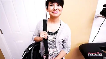 blowjobs,swallowing,brunette,cum-swallowing,rimming