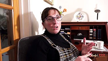 mature-milf,hd,big-ass,over-40,milf-office