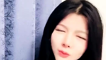 teen,striptease,webcam,asian,japanese