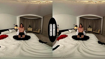 stockings,masturbation,latex,brunette,vr-porn