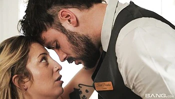 long-legs,big-cock,oral,big-ass,blowjob