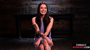 fetish,deepthroat,rough-sex,leather,bondage