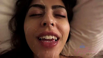 amateur,doggy-style,latina,blowjobs,babes