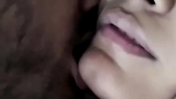 brunette,phone,desi-amateur,amateur,indian-amateur