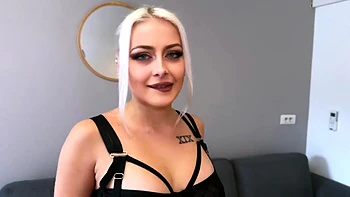 tattoo,french,milf,lingerie,amateur