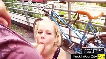 couple,handjob,hardcore,blowjobs,bbw