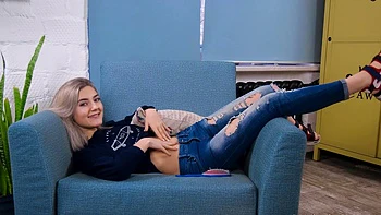 vibrator,natural-tits,babes,russian,curvy