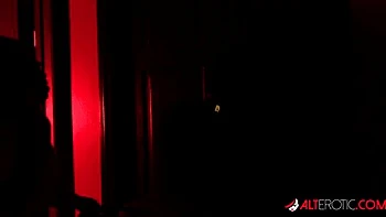 1080p,milf,blowjob,brunette,tattooed-women