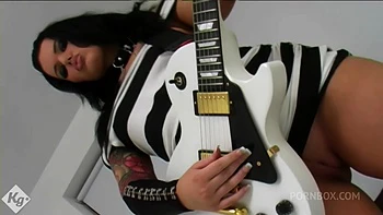 brunette,tattoo,pornstar