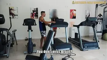 gym-girl,bubble-butt,doggystyle,big-dick,amateur