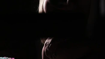 skinny,side-fuck,blowjob,young-18,asian