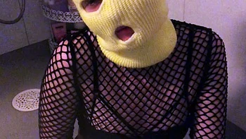 solo,teen,brunette,amateur,striptease