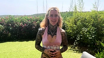 close-up,doggystyle,milf,cumshot,hardcore