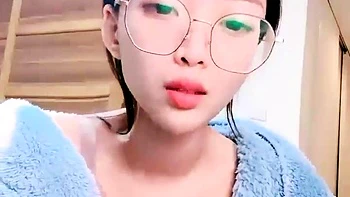 japanese,solo,asian,teen,amateur