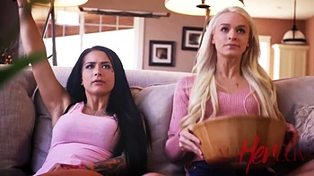 orgasm,reality,pussy-eating,muff-diving,hooters