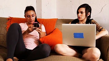 fingering,shaved,creampie,small-boobs,blowjob