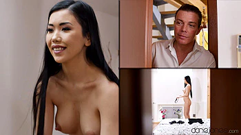 brunette,reverse-cowgirl,indoors,bed,handjob