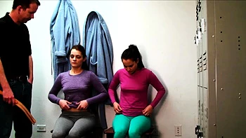 amateur,fetish,femdom,brunette,spanking