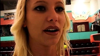 lick,fingering,toys,lesbian,amateur