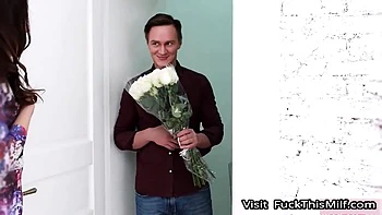 mom,jizz,cumshot,anal-fuck,anal