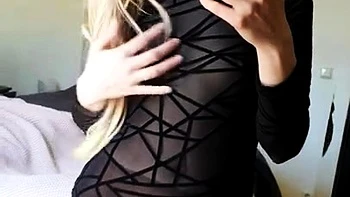 softcore,solo,masturbation,blonde,webcam