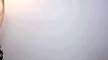 big-boobs,solo,brunette,nipples,amateur