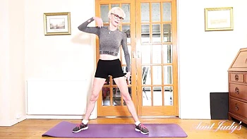 skinny-mature,over-60,mature-yoga,60-plus,mature-amateur