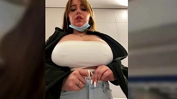 masturbation,amateur,solo,big-tits,tits