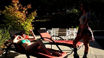 lesbian,stepmom,licking