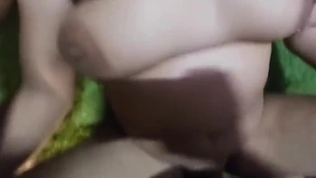 hooters,indian-boobs,curvy,desi,juggs