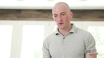 big-ass,big-tits,missionary,doggystyle,straight-hair