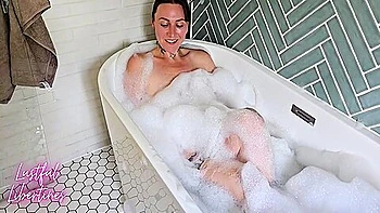 watersport,peeing,pov,pov-point-of-view,mom