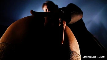 night,cowgirl,blowjob,curvy,doggystyle