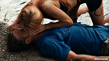 outdoors,small-ass,shorts,beach,small-tits