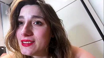 masturbation,solo,brunette,close-up