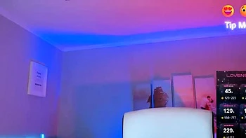 solo,small-tits,teen,blonde,babe