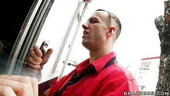 oral,missionary,side-fuck,brunette,big-ass